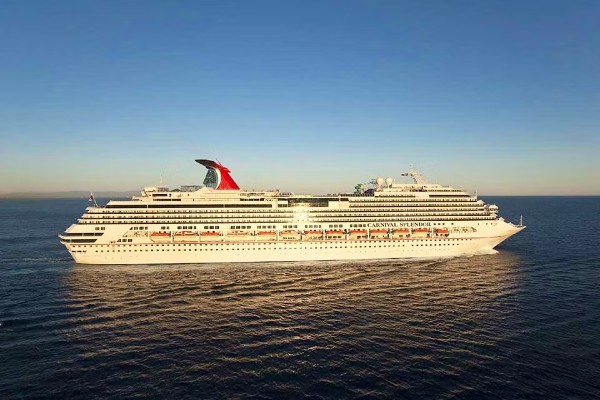 Carnival Splendor cruises