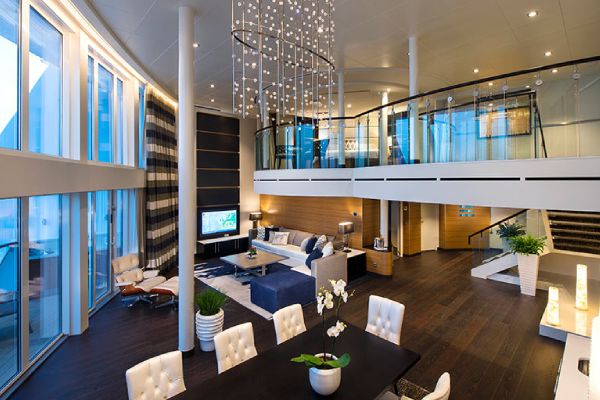Royal Loft Suite with Balcony