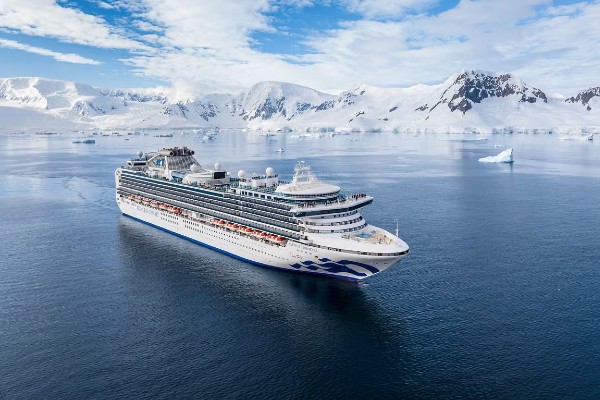 Sapphire Princess
